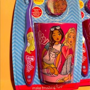 💝 Barbie toothbrush and cup set 💝